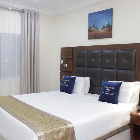 Golden Tulip Hotel- Evergreen פורט הרקורט מראה חיצוני תמונה