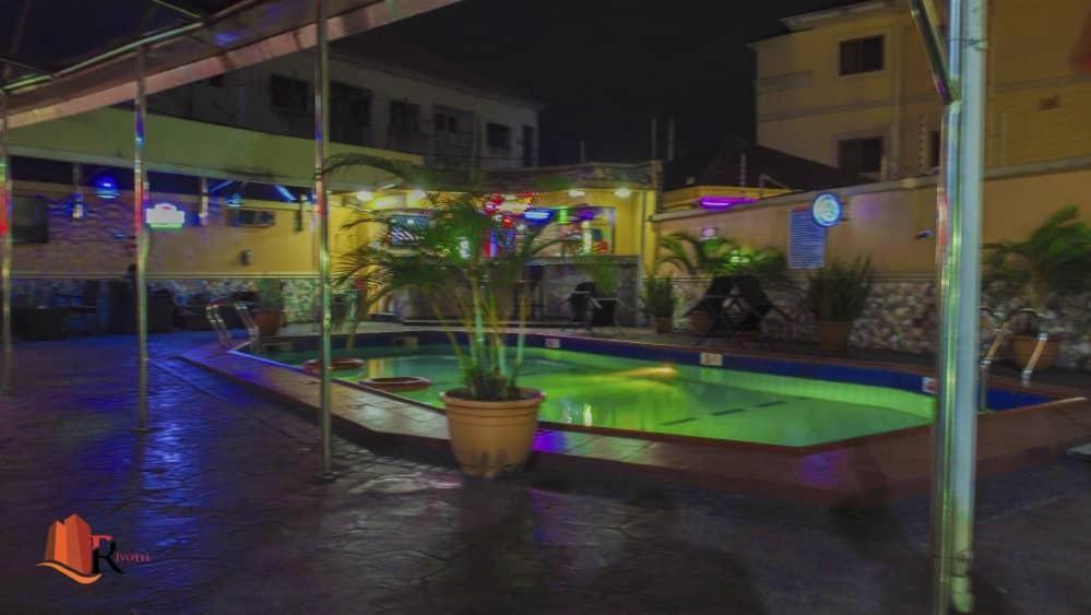 Golden Tulip Hotel- Evergreen פורט הרקורט מראה חיצוני תמונה